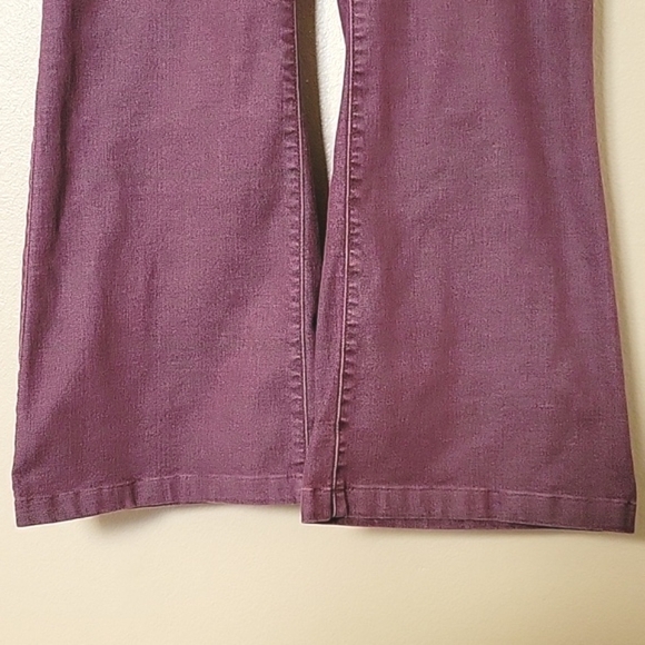Lane Bryant Maroon Signature Fit Mid Rise Flare Jeans - Size 16 - Picture 3 of 10